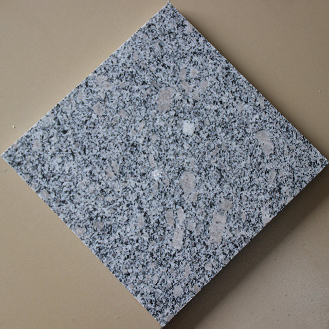 Original product photo — Pearl Flower Natural Granite Slab – Polished Finish — reference 23176 — view 1