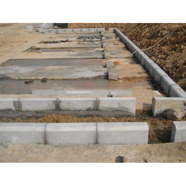 Original product photo — Light Grey Natural Granite Road Kerbstone – Ref. 22932 — reference 22932 — view 1